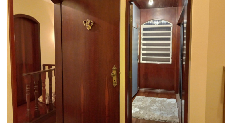 Belo Sobrado à venda no Jardim Marisa na Rua Madre Maria Villac