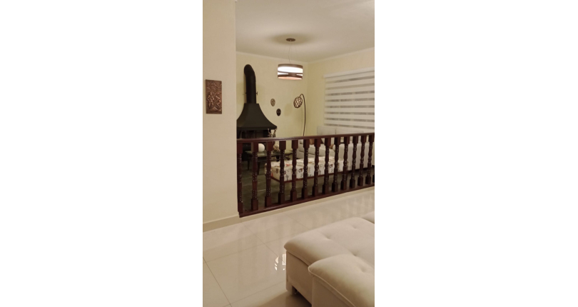 Belo Sobrado à venda no Jardim Marisa na Rua Madre Maria Villac