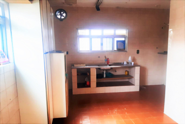 Casa assobradada à venda na Vila Pereira Barreto na Avenida Miguel de Castro