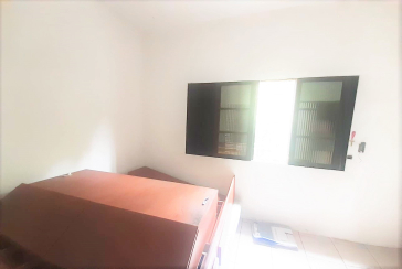 Casa assobradada à venda na Vila Pereira Barreto na Avenida Miguel de Castro