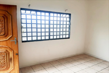 Casa assobradada à venda na Vila Pereira Barreto na Avenida Miguel de Castro 