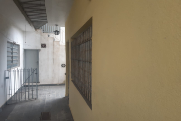 Casa assobradada à venda na Vila Pereira Barreto na Avenida Miguel de Castro