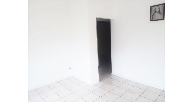 Casa assobradada à venda na Vila Pereira Barreto na Avenida Miguel de Castro