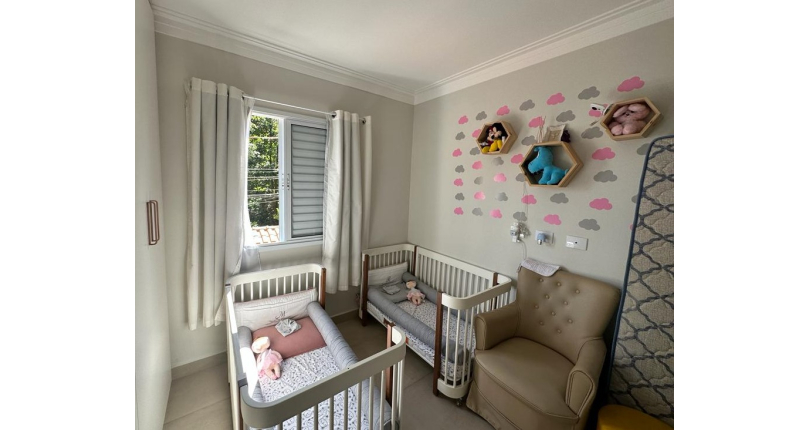 Belo Sobrado à venda no Parque Maria Domitila na Rua José Teodoro Vieira 