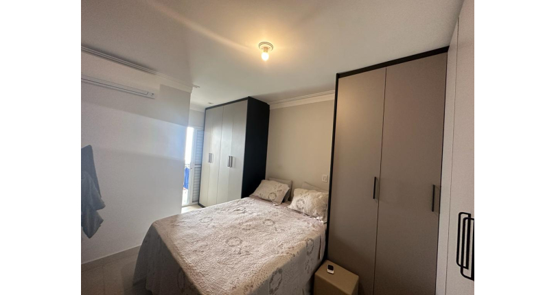 Belo Sobrado à venda no Parque Maria Domitila na Rua José Teodoro Vieira 