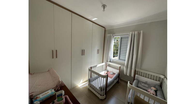 Belo Sobrado à venda no Parque Maria Domitila na Rua José Teodoro Vieira 