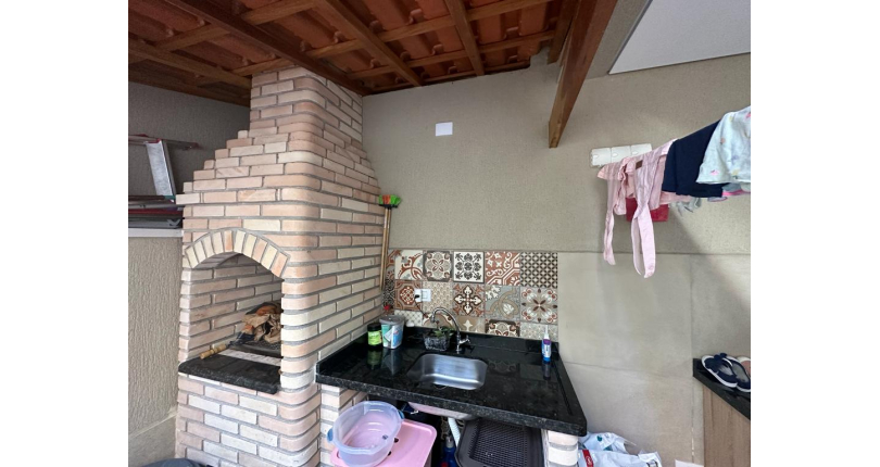 Belo Sobrado à venda no Parque Maria Domitila na Rua José Teodoro Vieira 