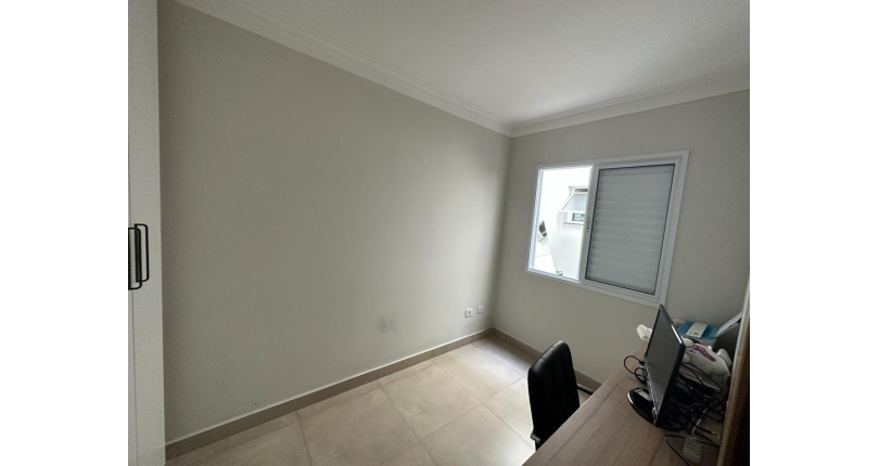 Belo Sobrado à venda no Parque Maria Domitila na Rua José Teodoro Vieira 