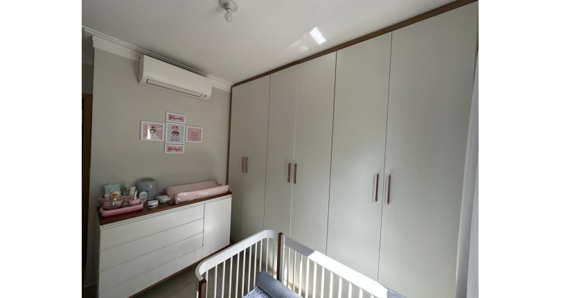 Belo Sobrado à venda no Parque Maria Domitila na Rua José Teodoro Vieira 