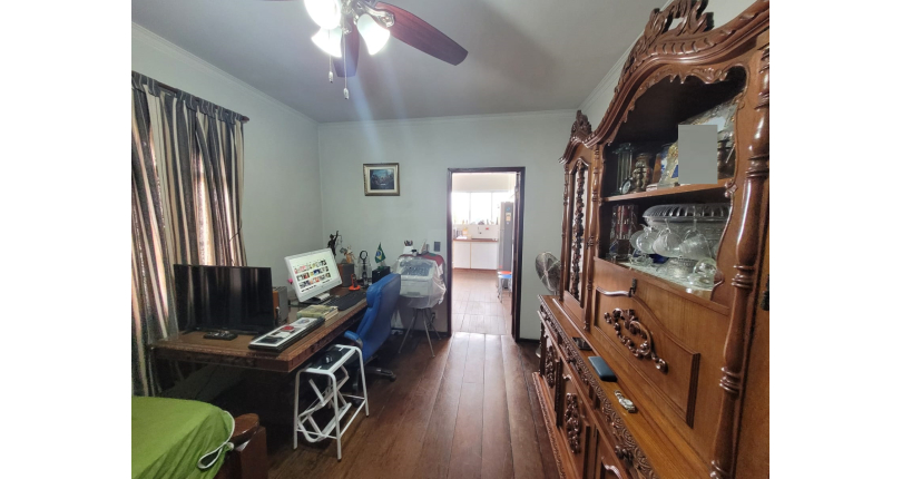 Sobrado à venda no Parque São Domingos na Rua Amílcar Barbuy