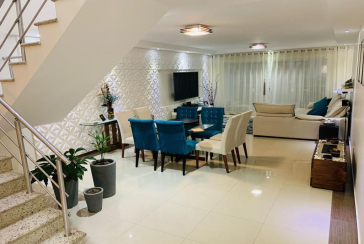 Belo Sobrado à venda no Parque São Domingos na Rua Dirceu de Almeida