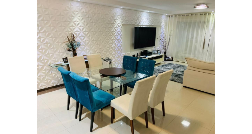 Belo Sobrado à venda no Parque São Domingos na Rua Dirceu de Almeida