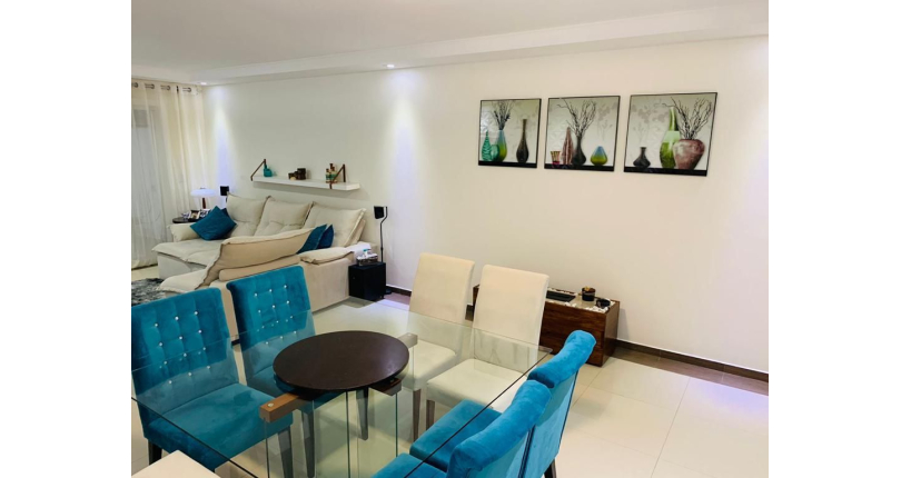 Belo Sobrado à venda no Parque São Domingos na Rua Dirceu de Almeida