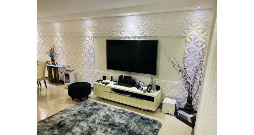 Belo Sobrado à venda no Parque São Domingos na Rua Dirceu de Almeida