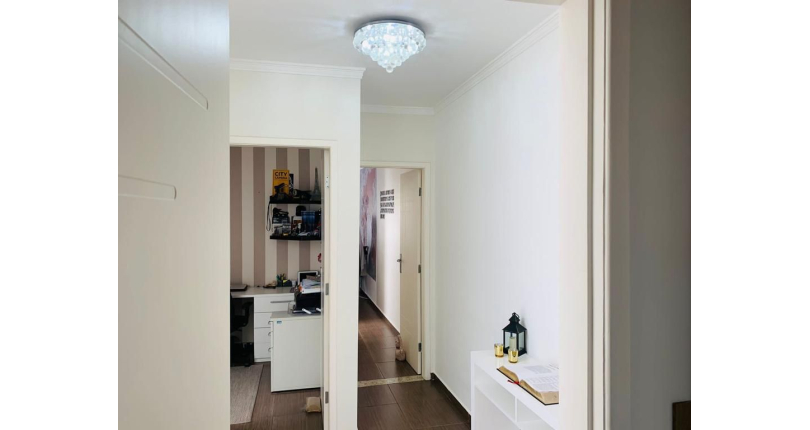 Belo Sobrado à venda no Parque São Domingos na Rua Dirceu de Almeida