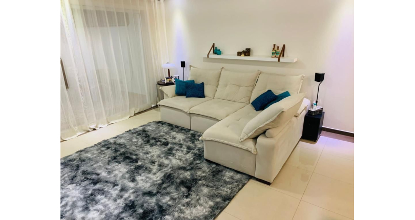 Belo Sobrado à venda no Parque São Domingos na Rua Dirceu de Almeida