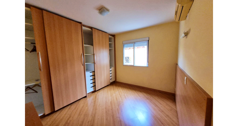 Casa à venda Praça Sá Pinto, Vila Ipojuca - Imóveis à Venda