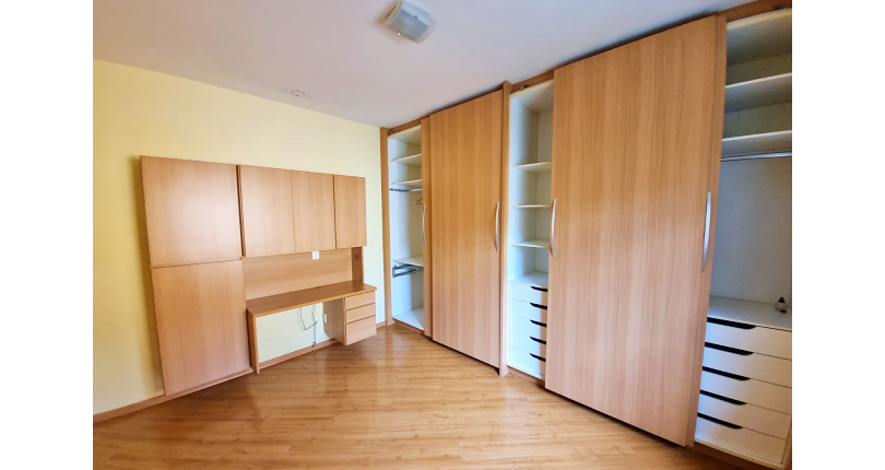 Casa à venda Praça Sá Pinto, Vila Ipojuca - Imóveis à Venda