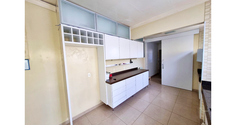 Casa à venda Praça Sá Pinto, Vila Ipojuca - Imóveis à Venda