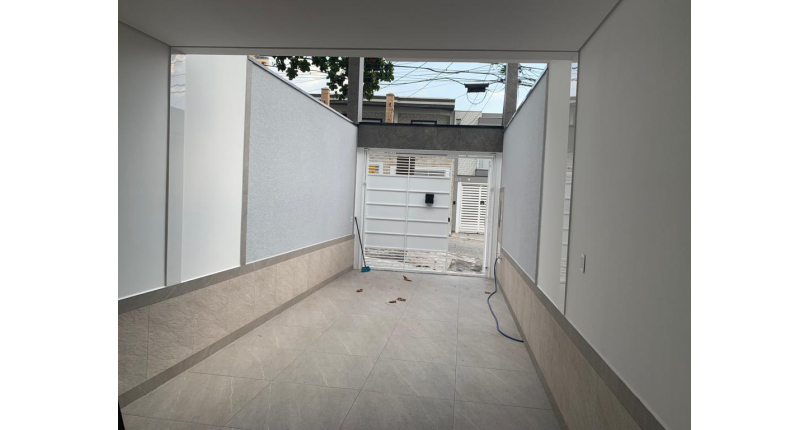 LINDO Sobrado novo á venda no Parque São Domingos na Rua Armando Martino