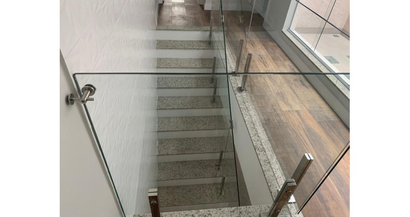 LINDO Sobrado novo á venda no Parque São Domingos na Rua Armando Martino