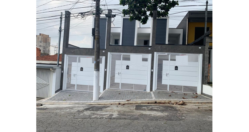 LINDO Sobrado novo á venda no Parque São Domingos na Rua Armando Martino