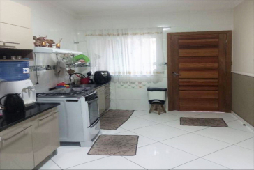 Sobrado à venda no Jaraguá na Rua Maestro Tavares de Lima