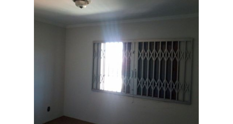 Sobrado à venda Rua Doutor Odon Carlos de Figueiredo Ferraz, Parque São Domingos - Imóveis à Venda