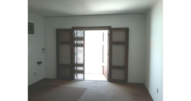 Sobrado à venda Rua Doutor Odon Carlos de Figueiredo Ferraz, Parque São Domingos - Imóveis à Venda