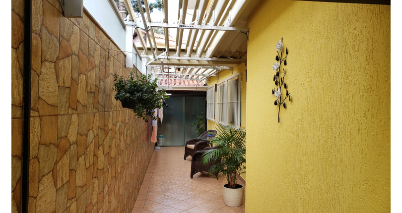 Sobrado à venda no Parque São Domingos na Rua Iandu