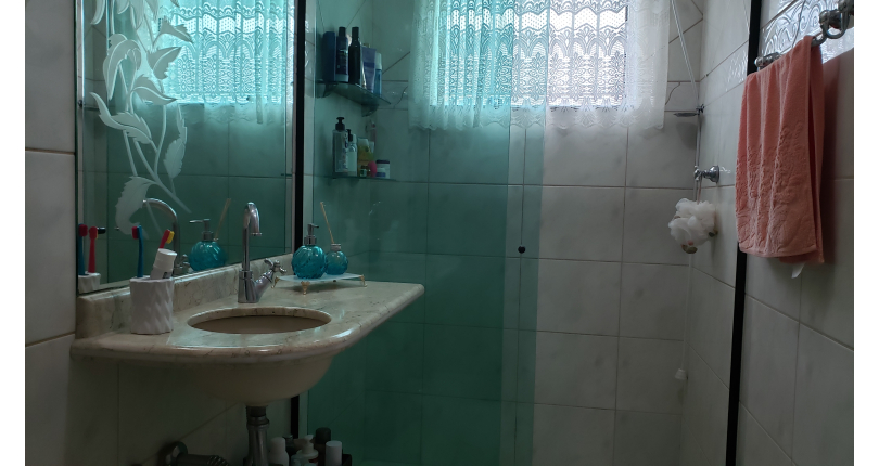 Sobrado à venda no Parque São Domingos na Rua Iandu