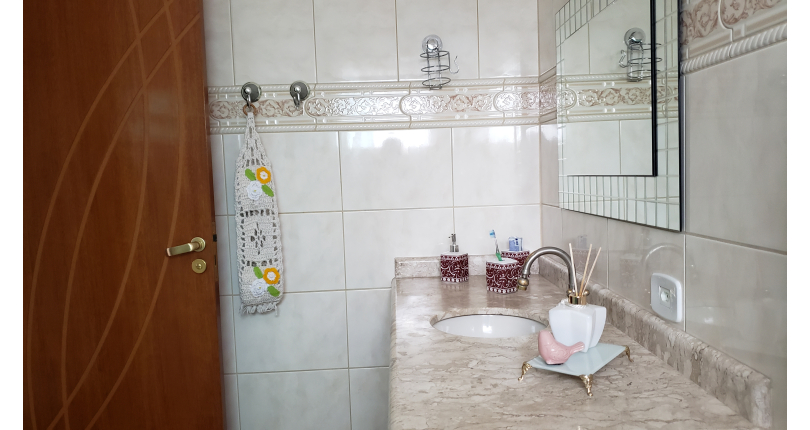 Sobrado à venda no Parque São Domingos na Rua Iandu