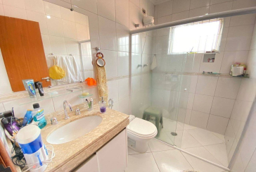 Sobrado à venda no Jardim Maristela Rua Erva Divina 