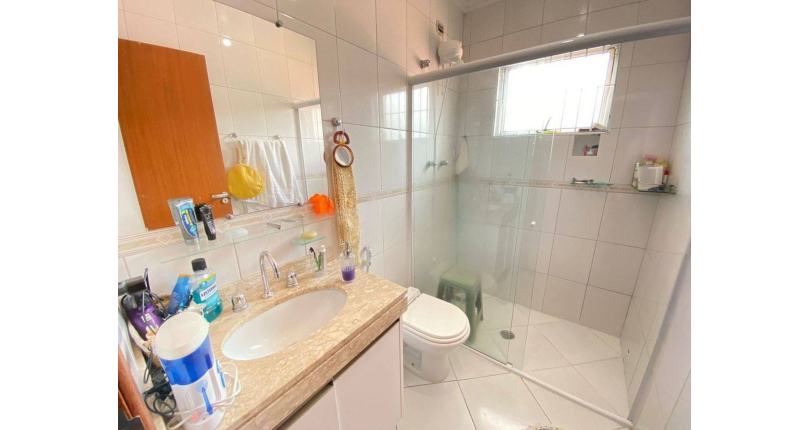 Sobrado à venda no Jardim Maristela Rua Erva Divina 