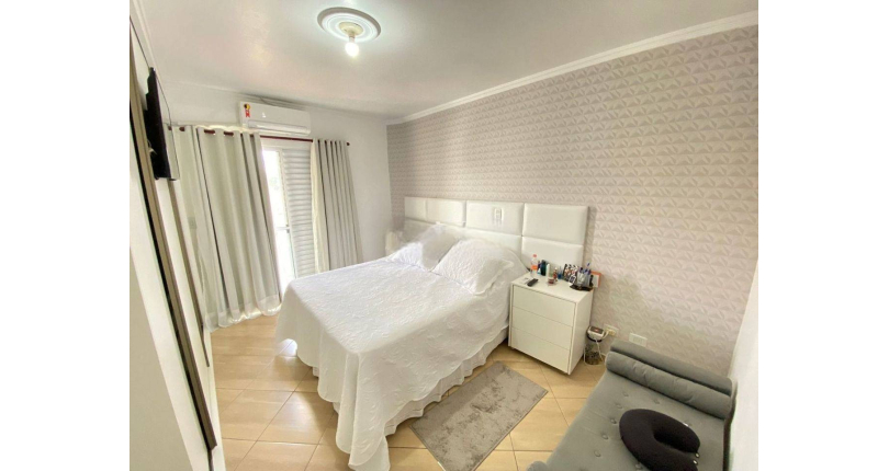 Sobrado à venda no Jardim Maristela Rua Erva Divina 