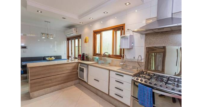 Sobrado à Venda no Parque São Domingos na Rua Professora Altina Maynardi de Araújo