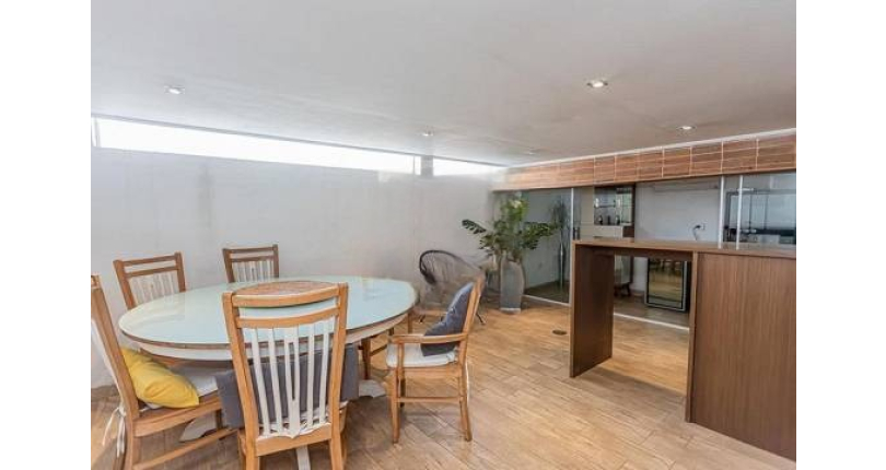 Sobrado à Venda no Parque São Domingos na Rua Professora Altina Maynardi de Araújo