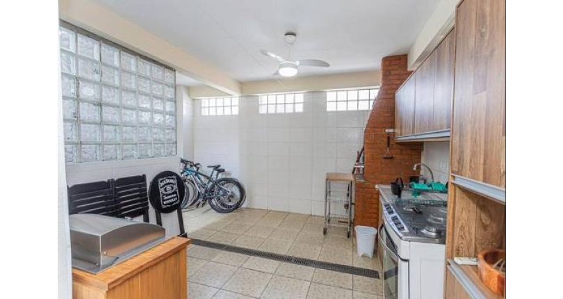 Sobrado à Venda no Parque São Domingos na Rua Professora Altina Maynardi de Araújo