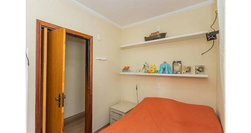 Sobrado à Venda no Parque São Domingos na Rua Professora Altina Maynardi de Araújo