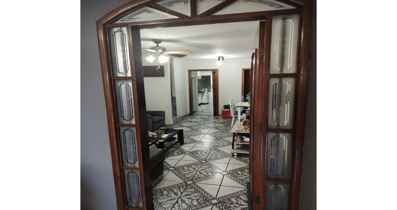 Belo Sobrado à venda no Conjunto Residencial Vista Verde na Rua Ricardo Abed,