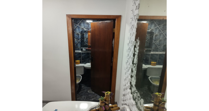 Belo Sobrado à venda no Conjunto Residencial Vista Verde na Rua Ricardo Abed,