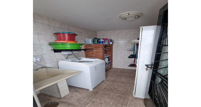 Sobrado à venda na Jardim Mangalot na Rua George Samuel