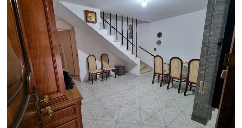 Sobrado à venda na Jardim Mangalot na Rua George Samuel