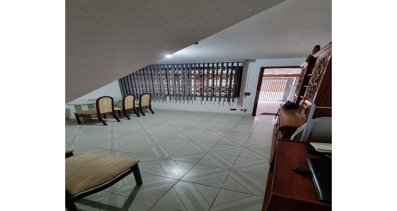 Sobrado à venda na Jardim Mangalot na Rua George Samuel