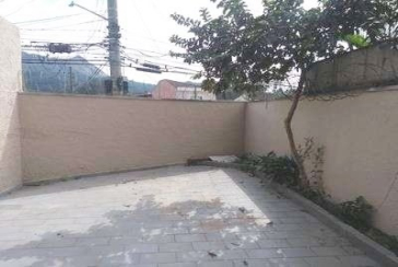 Sobrado à venda na Vila Clarice na Avenida Nuno Mendes Torres