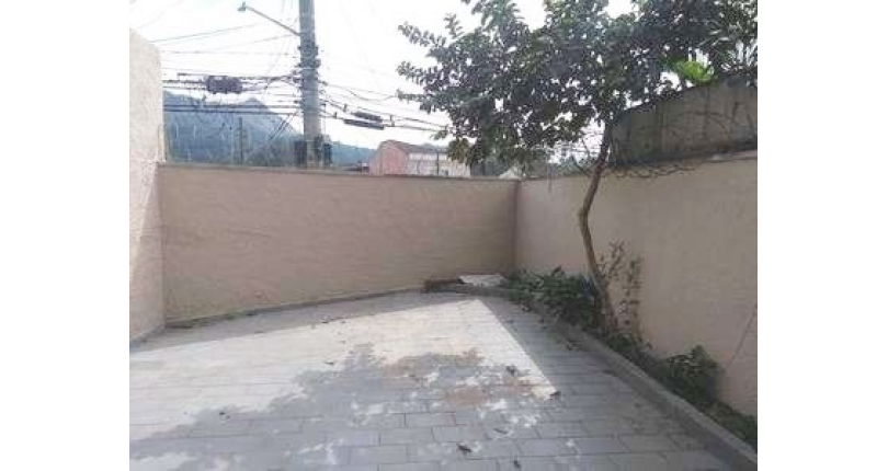 Sobrado à venda na Vila Clarice na Avenida Nuno Mendes Torres