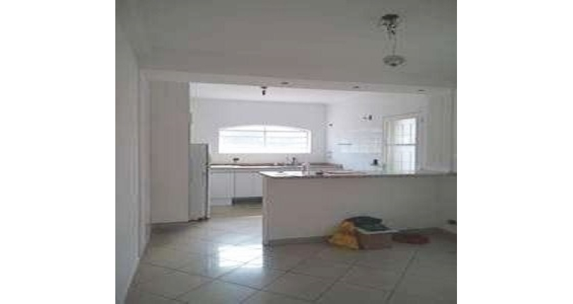 Sobrado à venda na Vila Clarice na Avenida Nuno Mendes Torres