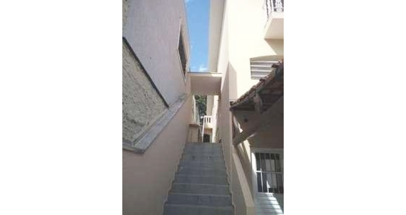 Sobrado à venda na Vila Clarice na Avenida Nuno Mendes Torres