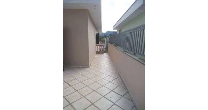 Sobrado à venda na Vila Clarice na Avenida Nuno Mendes Torres