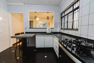 BELO Sobrado à venda no Parque São Domingos na Rua João Veloso de Oliveira 